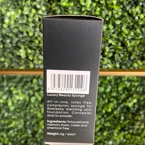 Elaina Badro Luxury Beauty Sponges | NEW | Makeup Blender Set of 2 - Picture 5 of 6